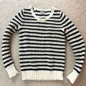 Gap cotton sweater XS new